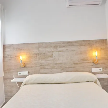 Guest house Alojamiento La Chanca, Cerca De La Playa Los Bateles
